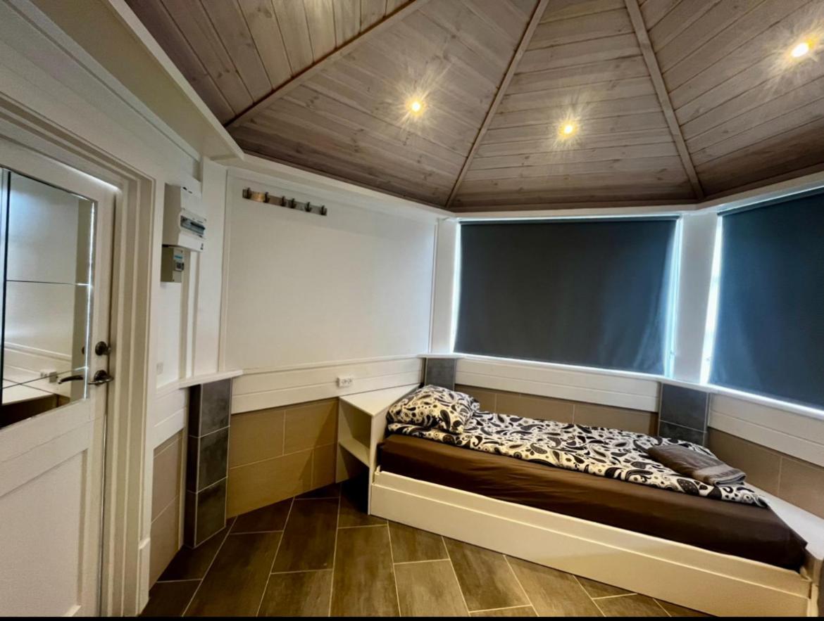 Barneys Rooms Hundige ภายนอก รูปภาพ